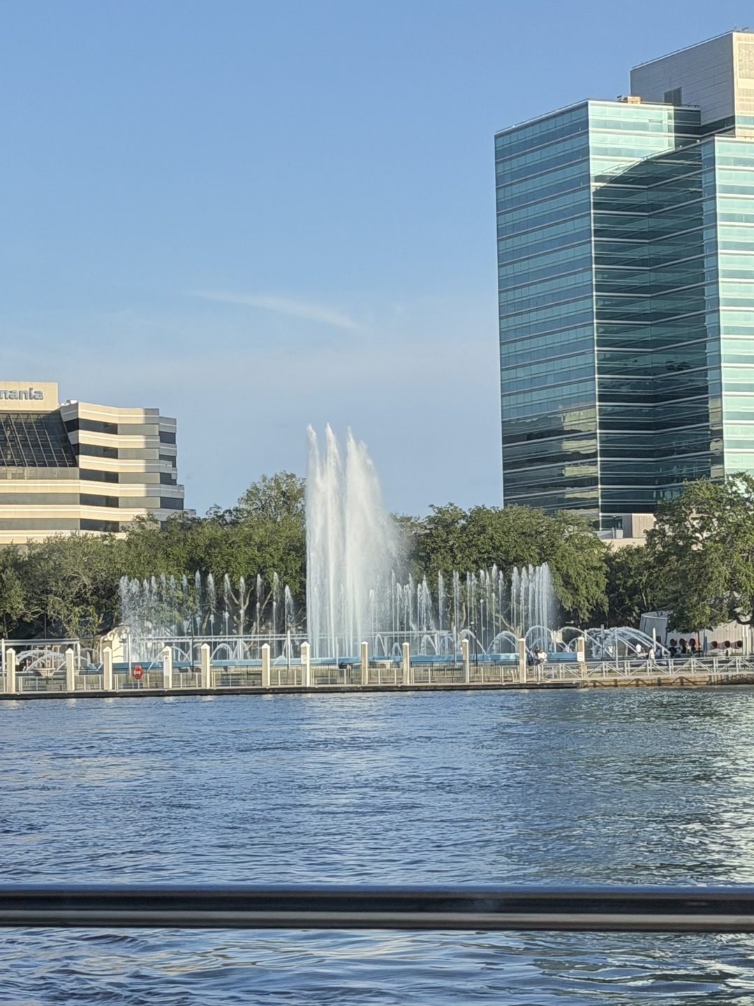 Jacksonville's famous Friendship Fountain along the St. Johns River